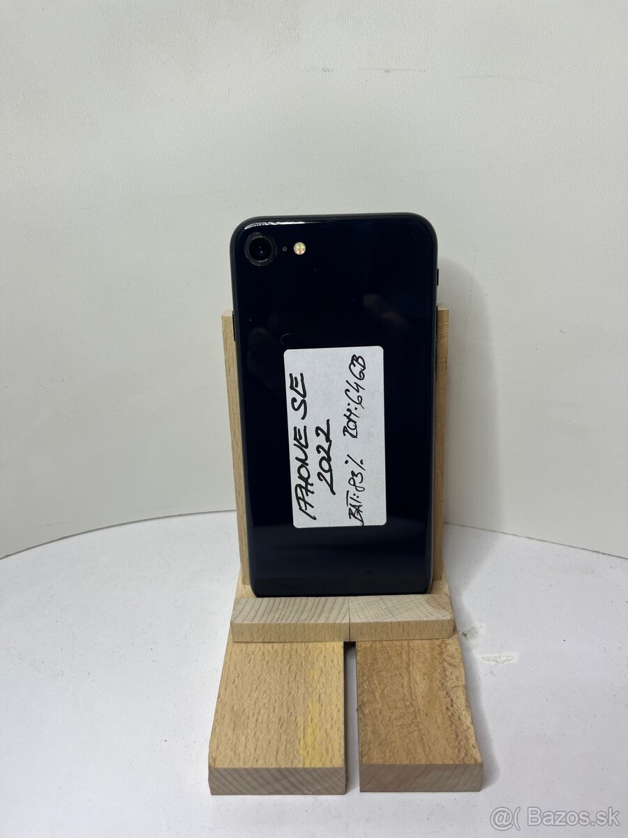 Predám iPhone SE 2022