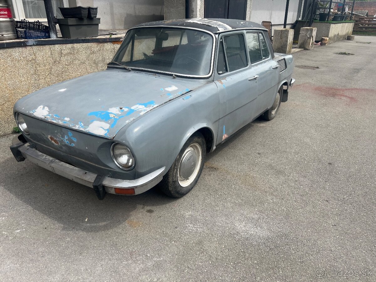 Škoda 100