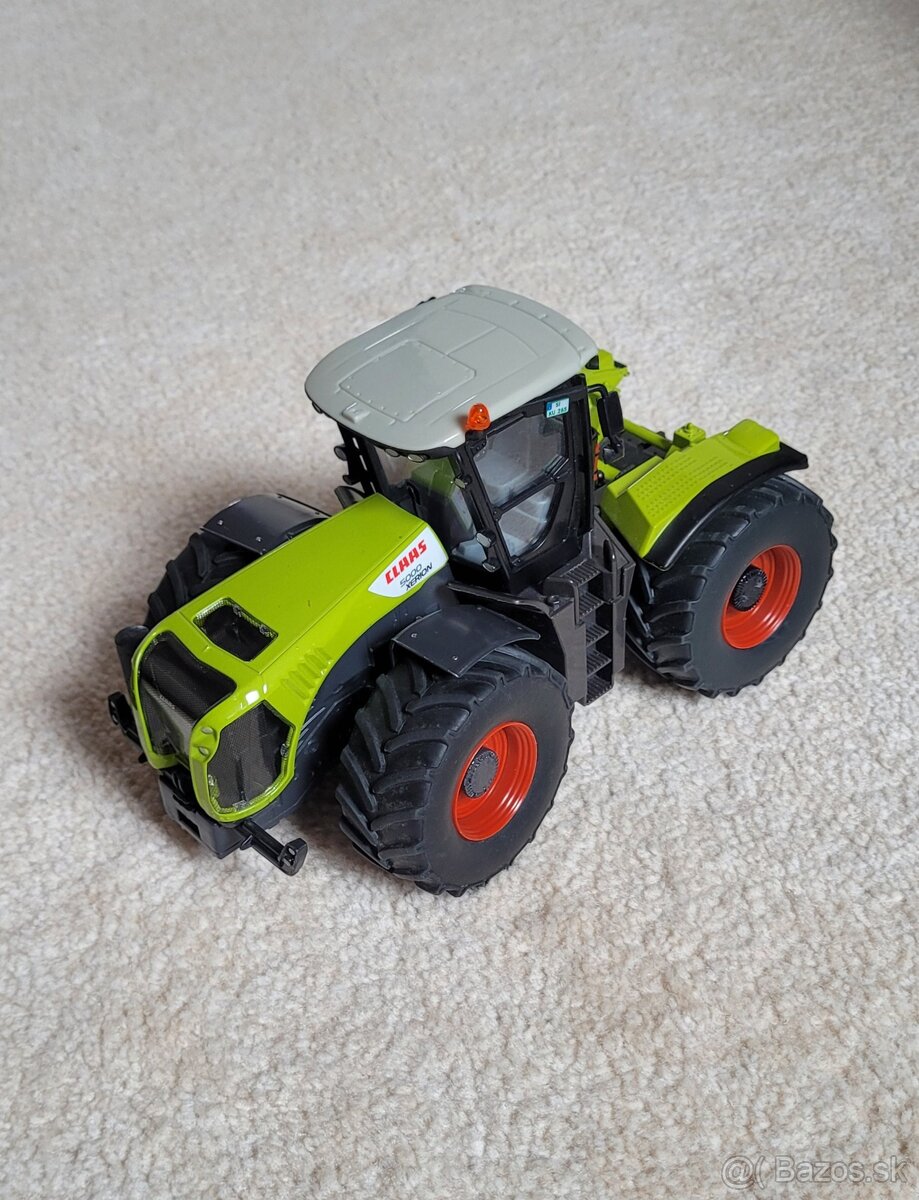 Siku traktor Claas Xerion 5000 1:32