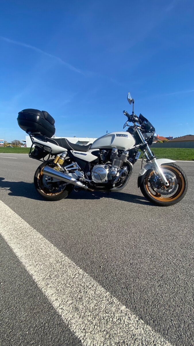 Yamaha XJR 1300