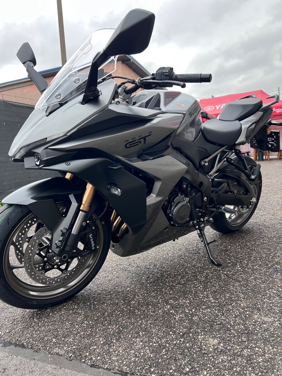Suzuki GSX-S1000 GT 2025