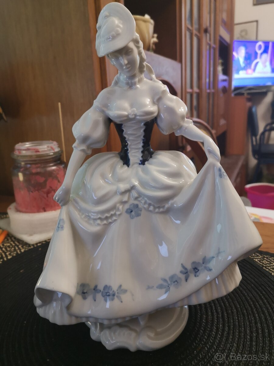 porcelánové sošky Dux