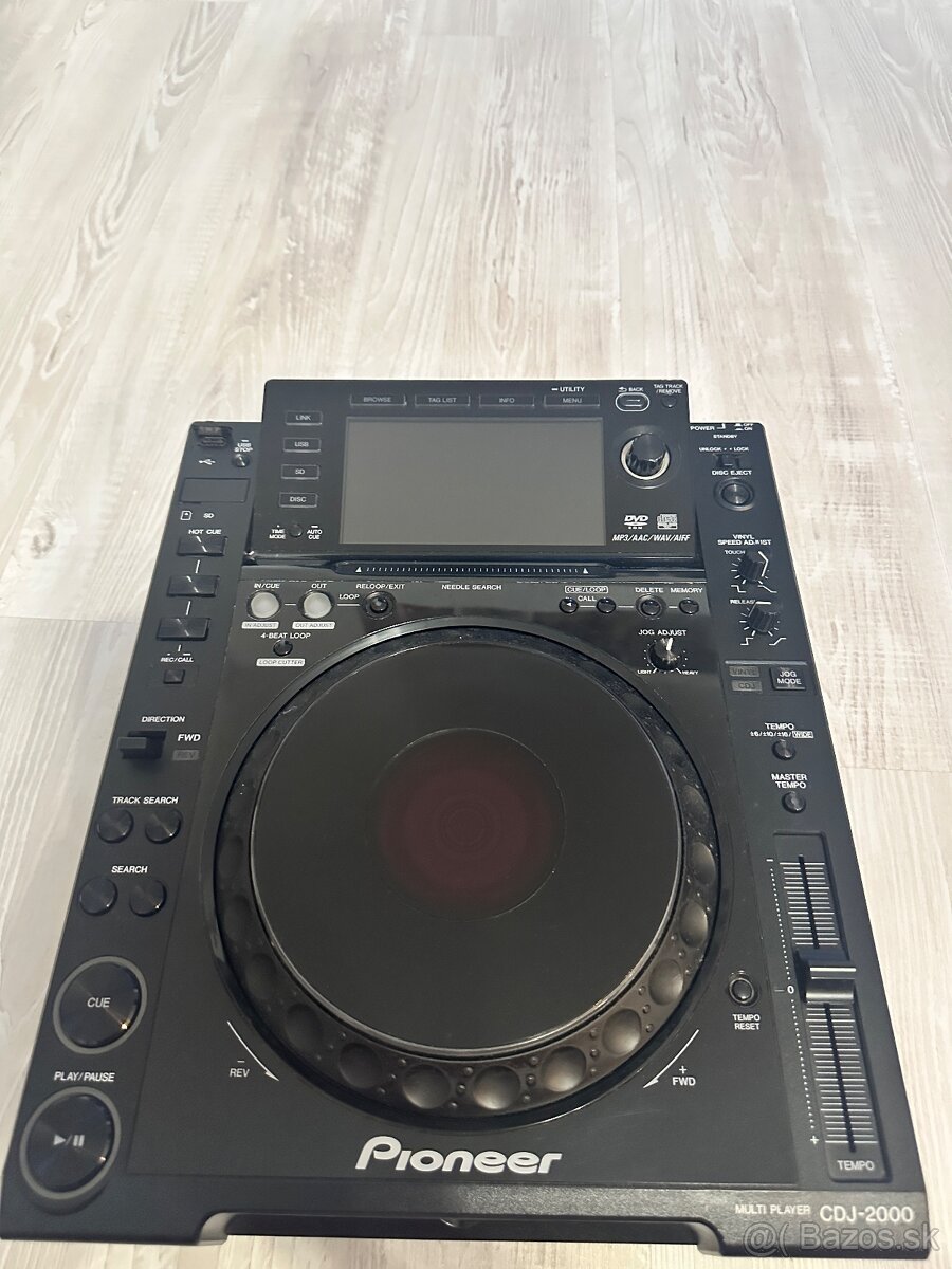 Pioneer CDJ 2000