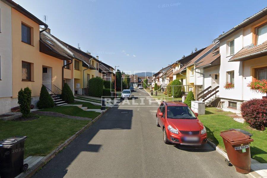 REZERVOVANÉNA PREDAJ 5-IZBOVÝ RODINNÝ DOM VO...