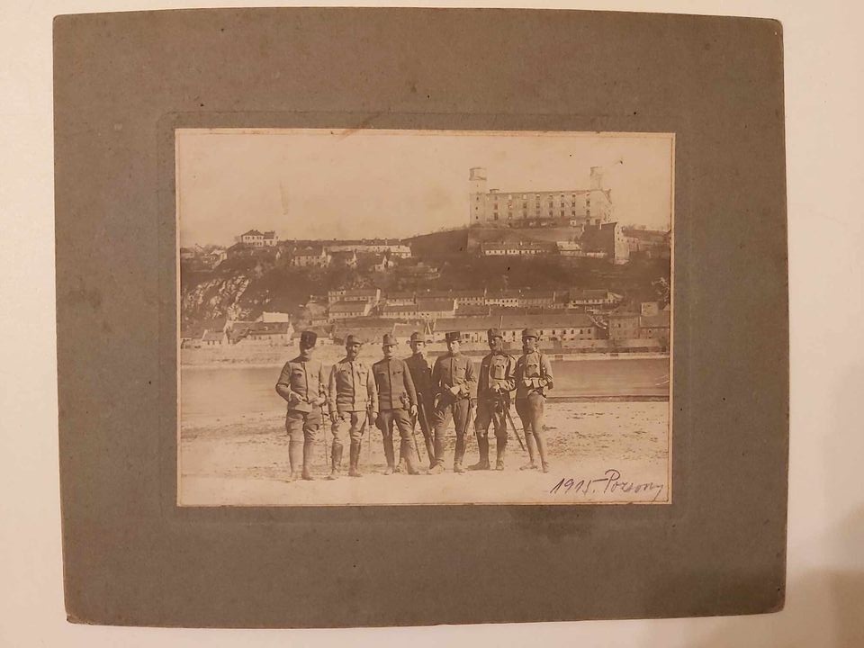 Stará vojenská fotografia Bratislavy z roku 1915