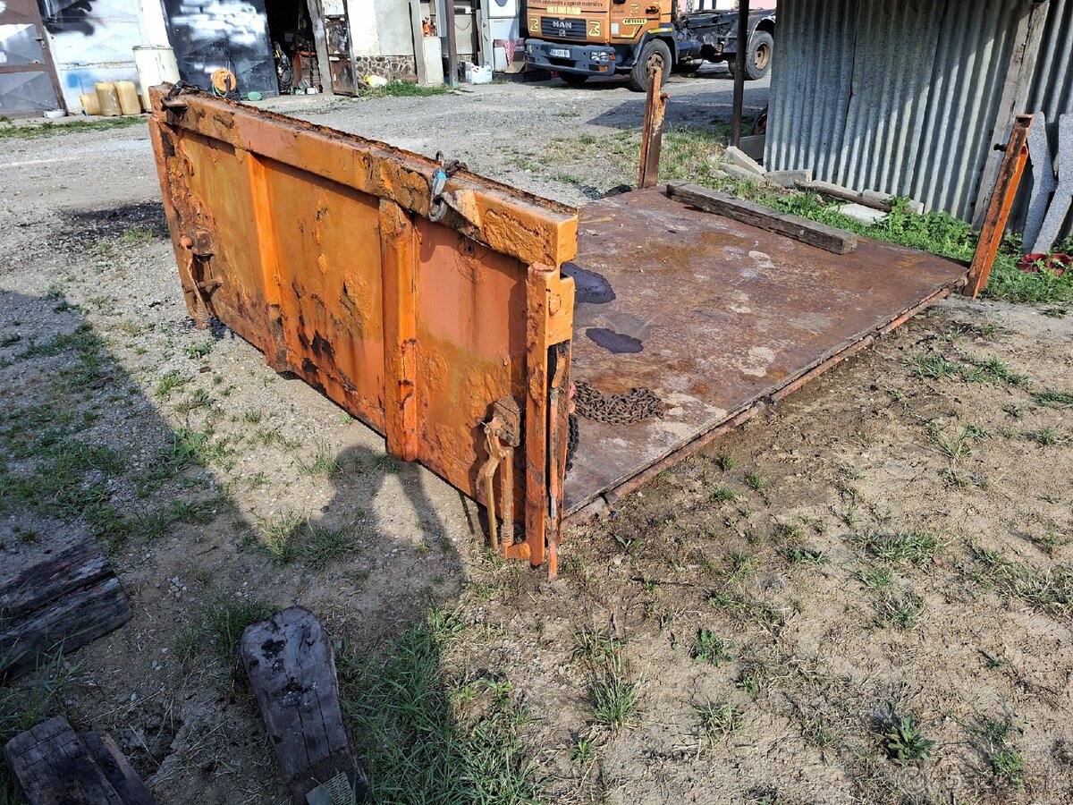 Korba vyklápacia z 10t auta