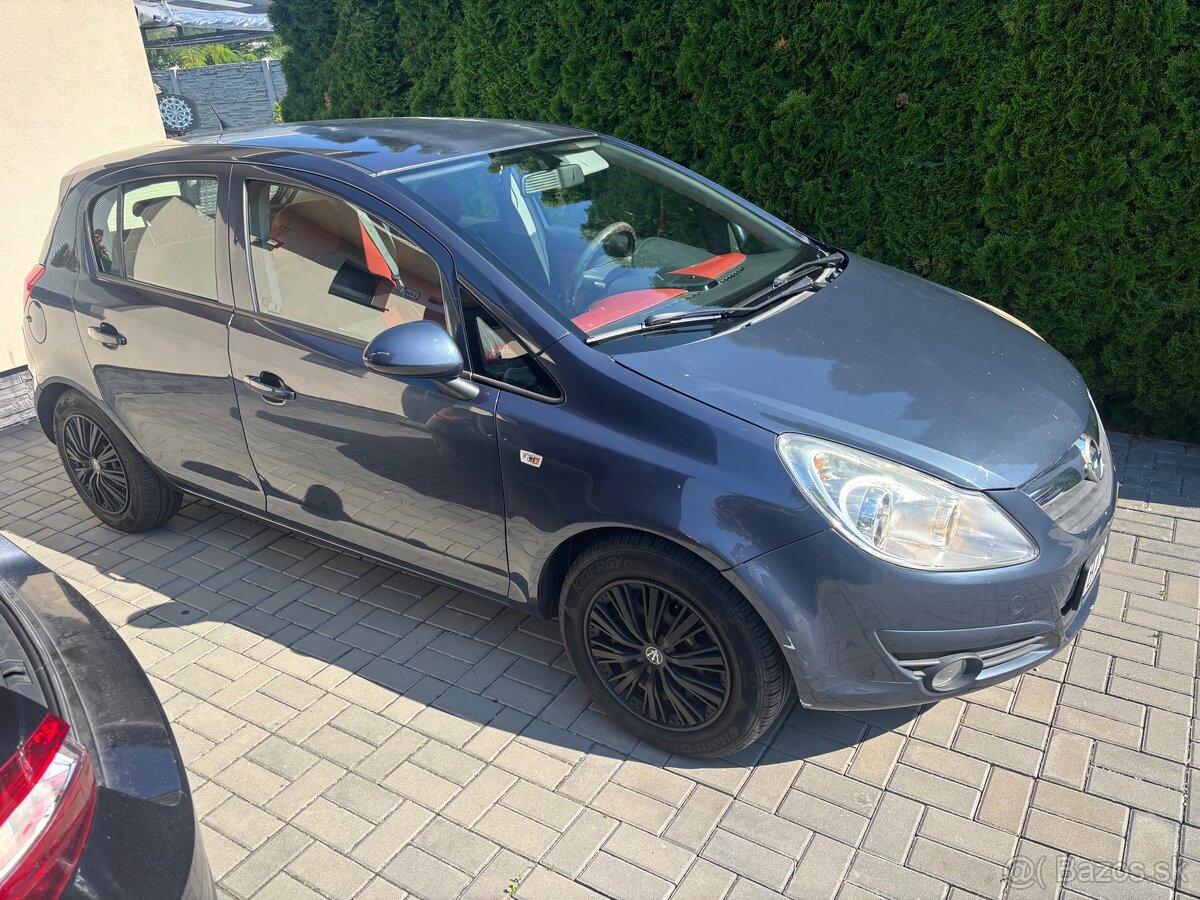 Opel corsa D 1,2 benzin 125000km