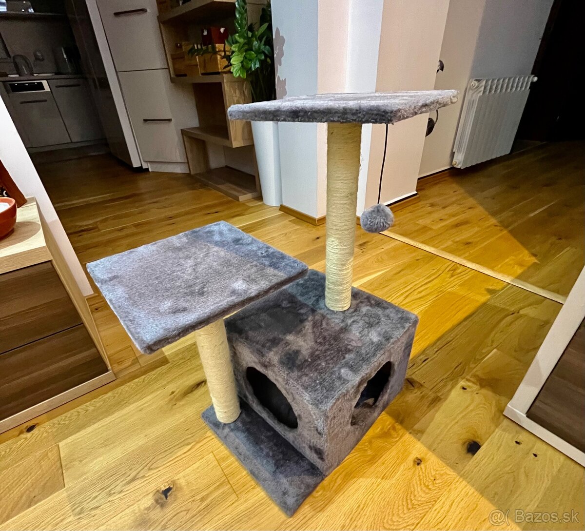 Škrabadlo pre mačku 71cm