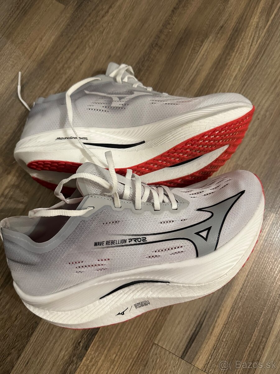 Mizuno Wave Rebellion Pro 2