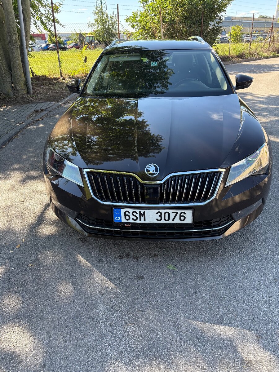 Škoda Superb L&K