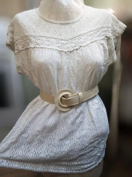 Nádherná značkova krajkovana blúzka