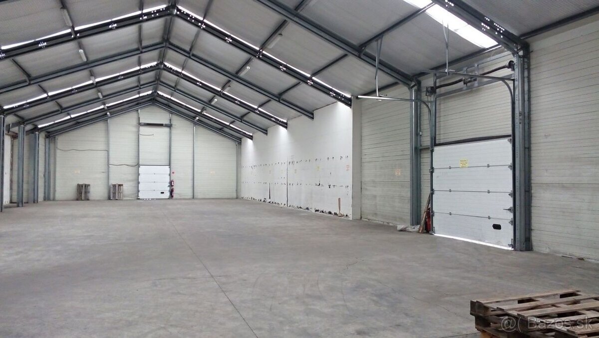 Skladové priestory, 10 km od Trenčína