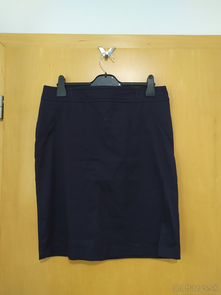 Elegantná tmavomodrá sukňa Camaieu