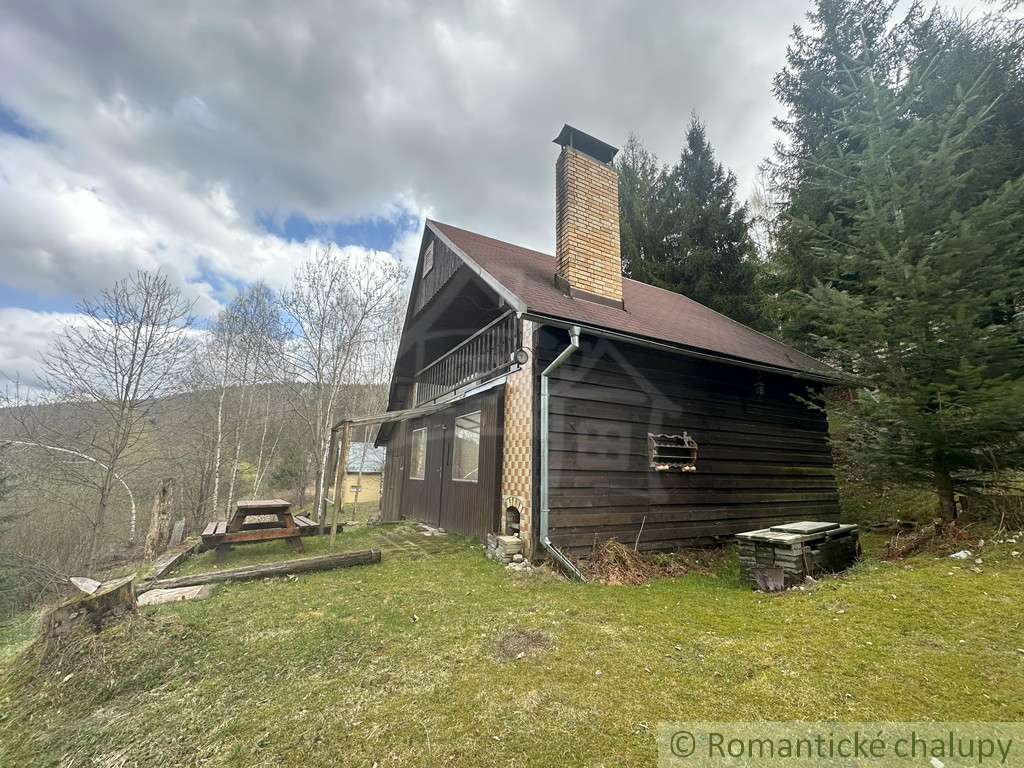 Chata blízko vleku Kokava-Línia + ďalší stavebný pozemok.