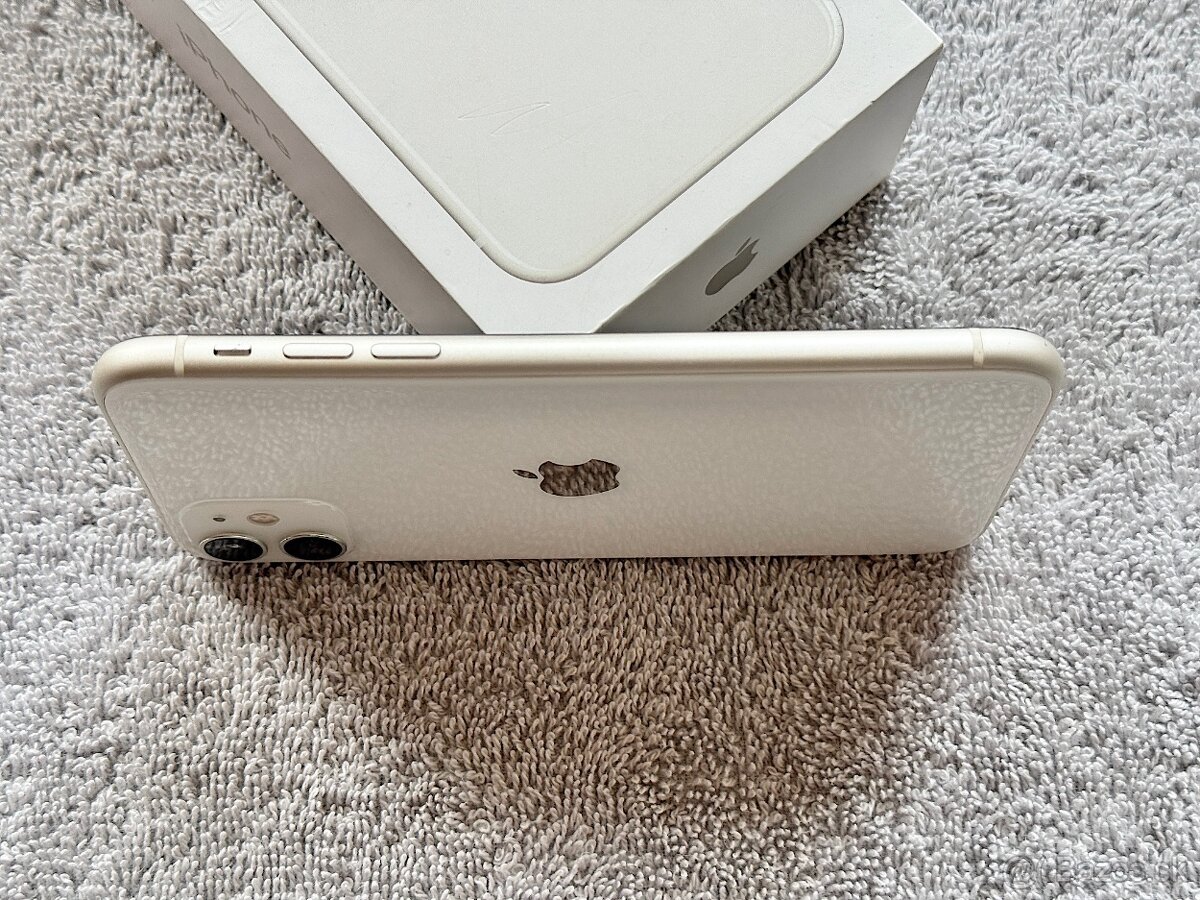 iPhone 11, NOVÁ BATERKA, SUPER STAV