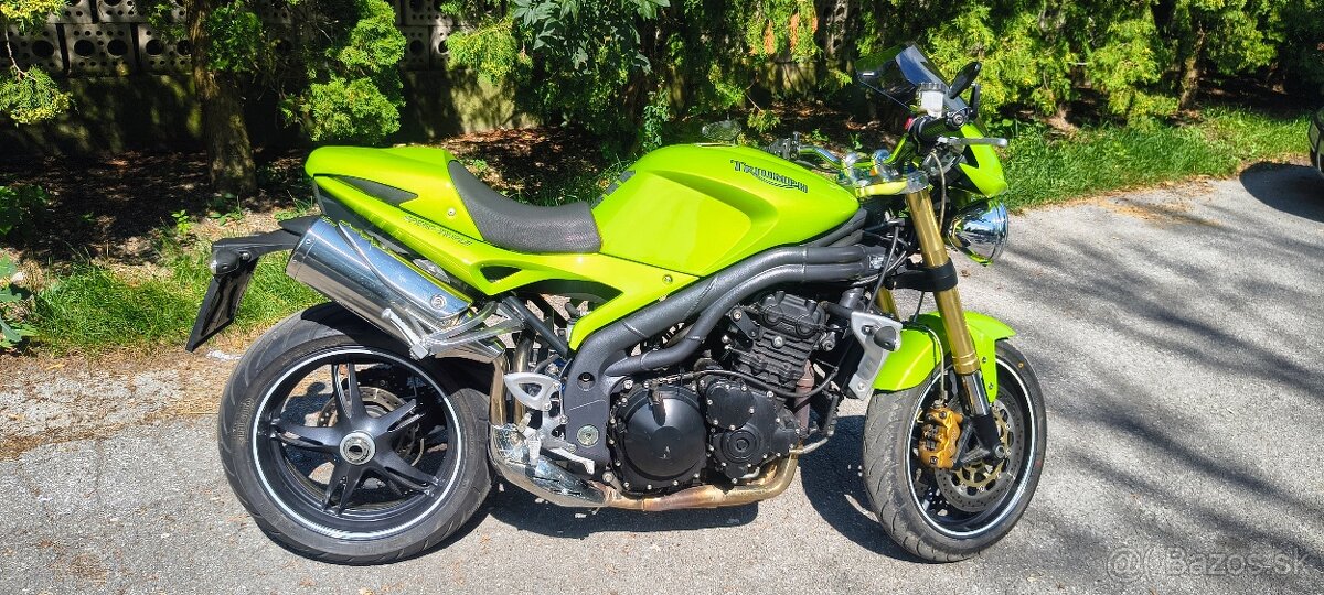Triumph Speed Triple 1050.