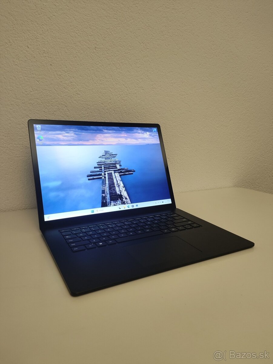 Microsoft Surface Laptop 5 15" | Intel Core i7 1265U • 32 G