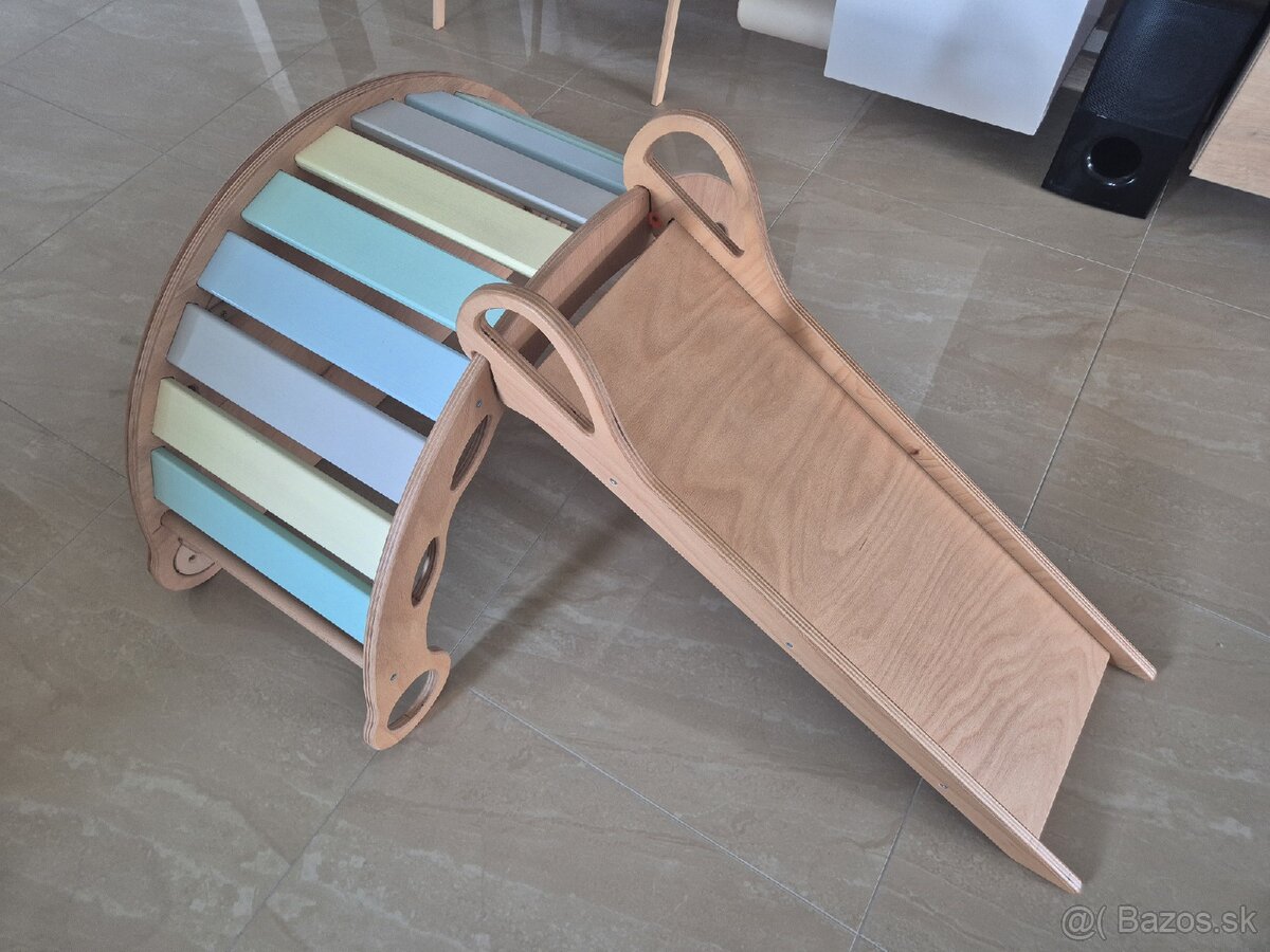 Montessori hojdacka + smykacka + stolik