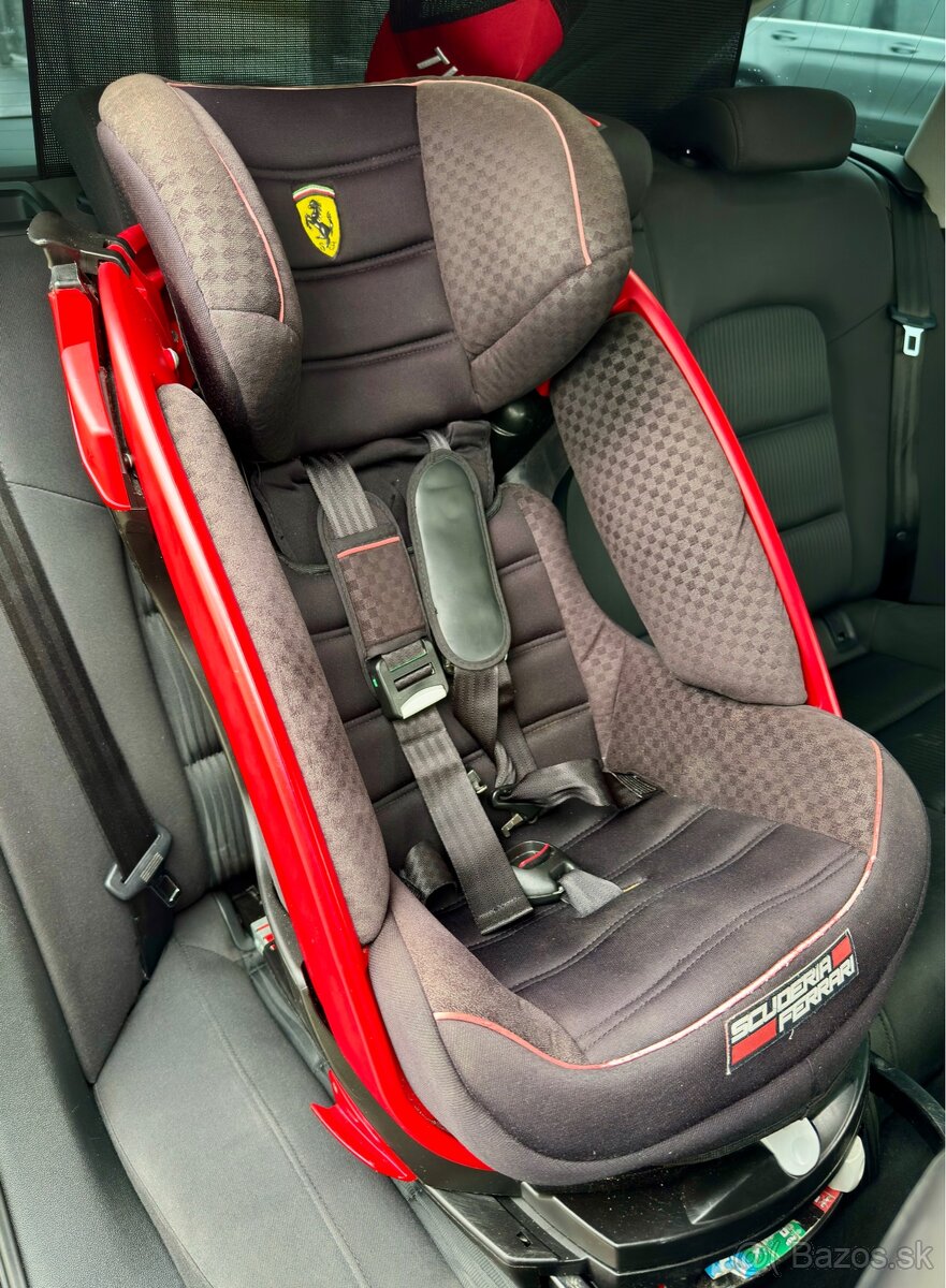 Ferrari Corsa Red autosedačka ISOFIX