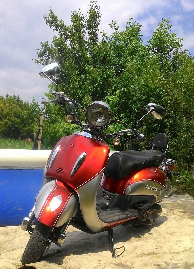 Skúter adams 125