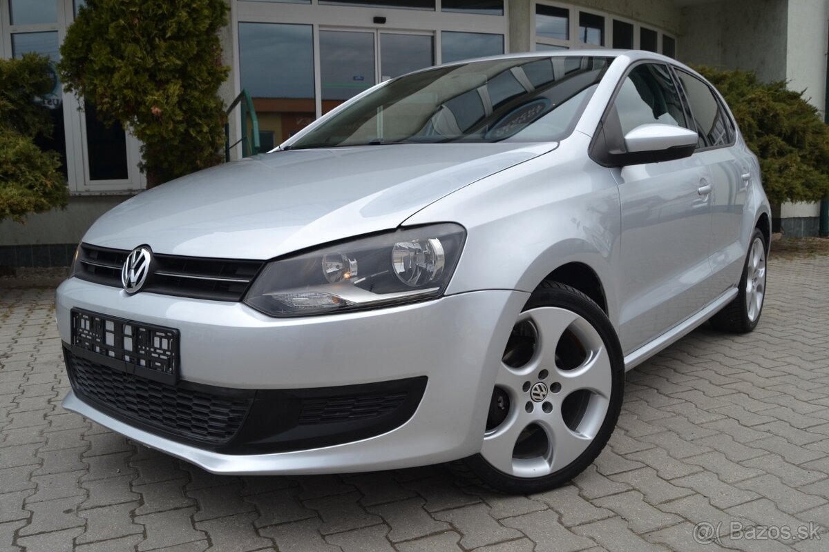VW POLO 1.6 TDI 6R, CÚVACÍ SENZOR, ELEKTRÓNY R17, TEMPOMAT