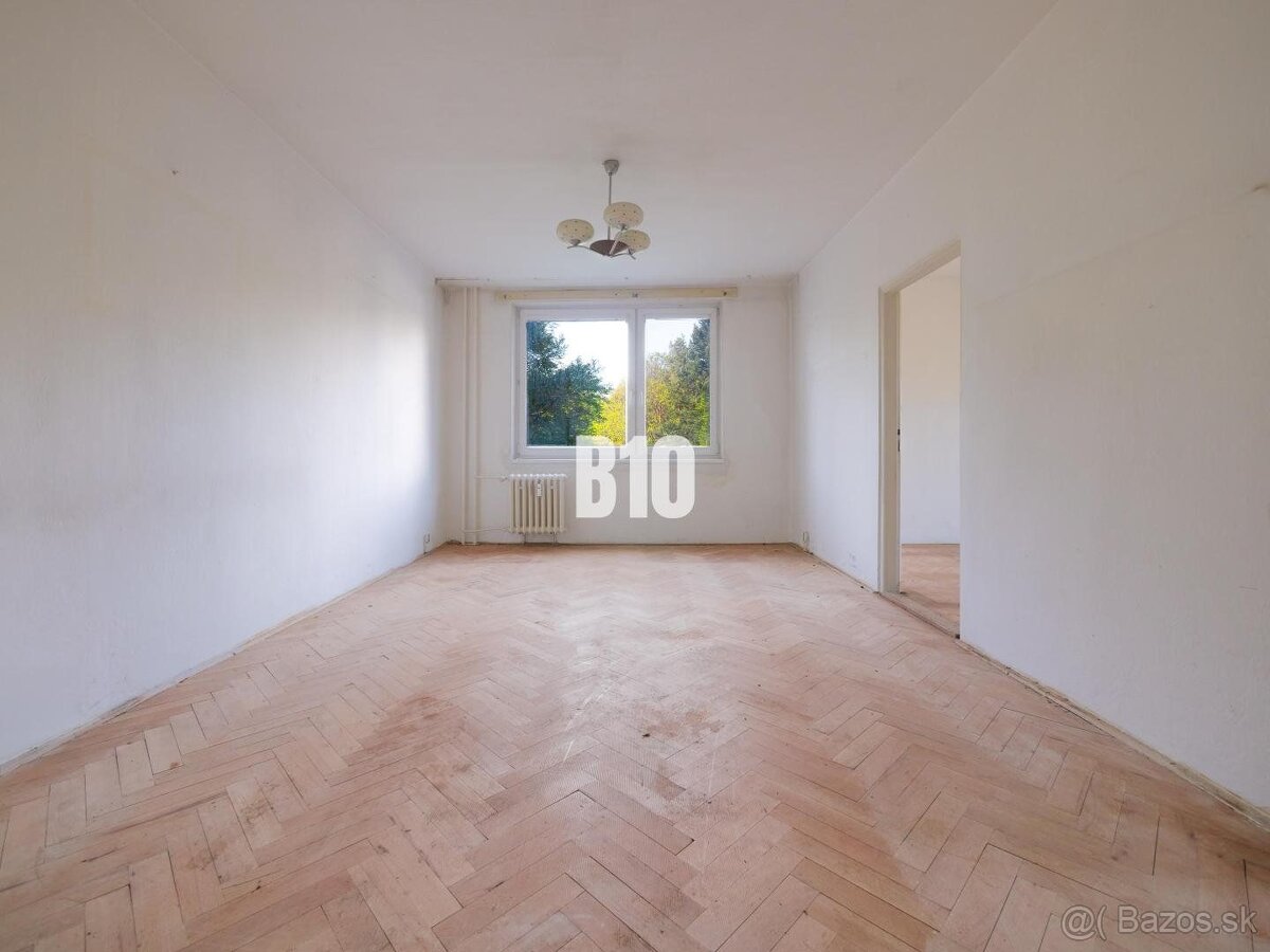 Priestranný 3-izbový byt na ulici Ľudovíta Okánika, Chrenová