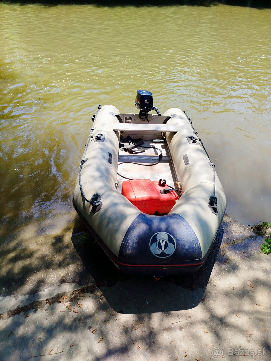 NAFUKOVACÍ ČLN YAMAHA YAM 330S