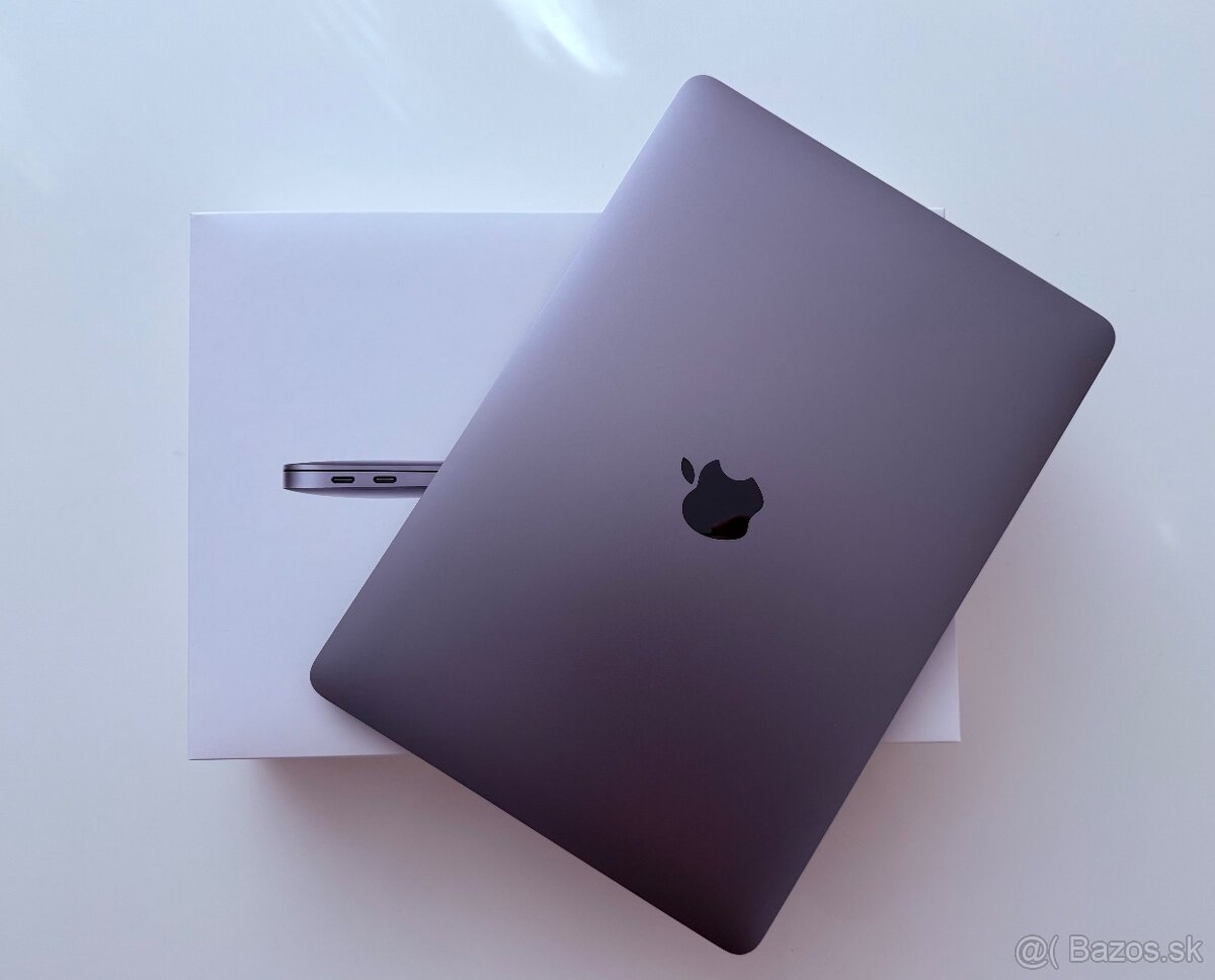 Apple CTO MacBook Air 13" M1 256GB 16GB Space Grey
