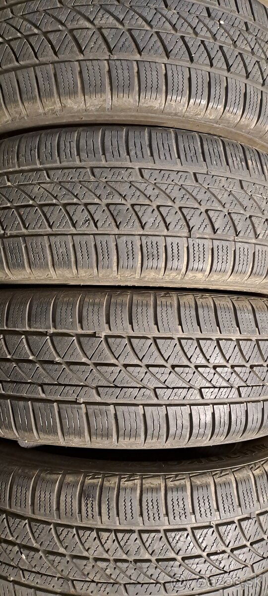 Predám 4ks jazdené celoročné 205/60r16-92H Hankook
