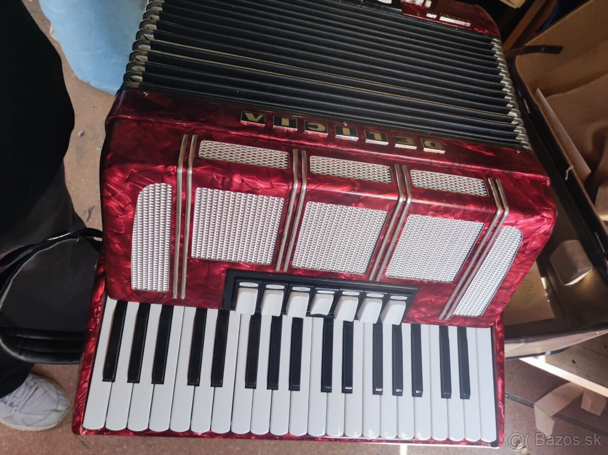 Akordeón harmonika DELICIA CARMEN