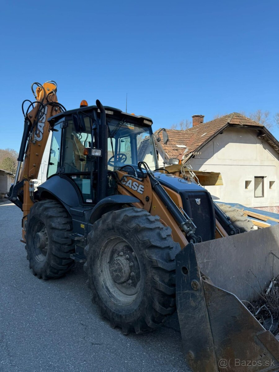 Traktorbager Case- možnosť postupenia leasingu