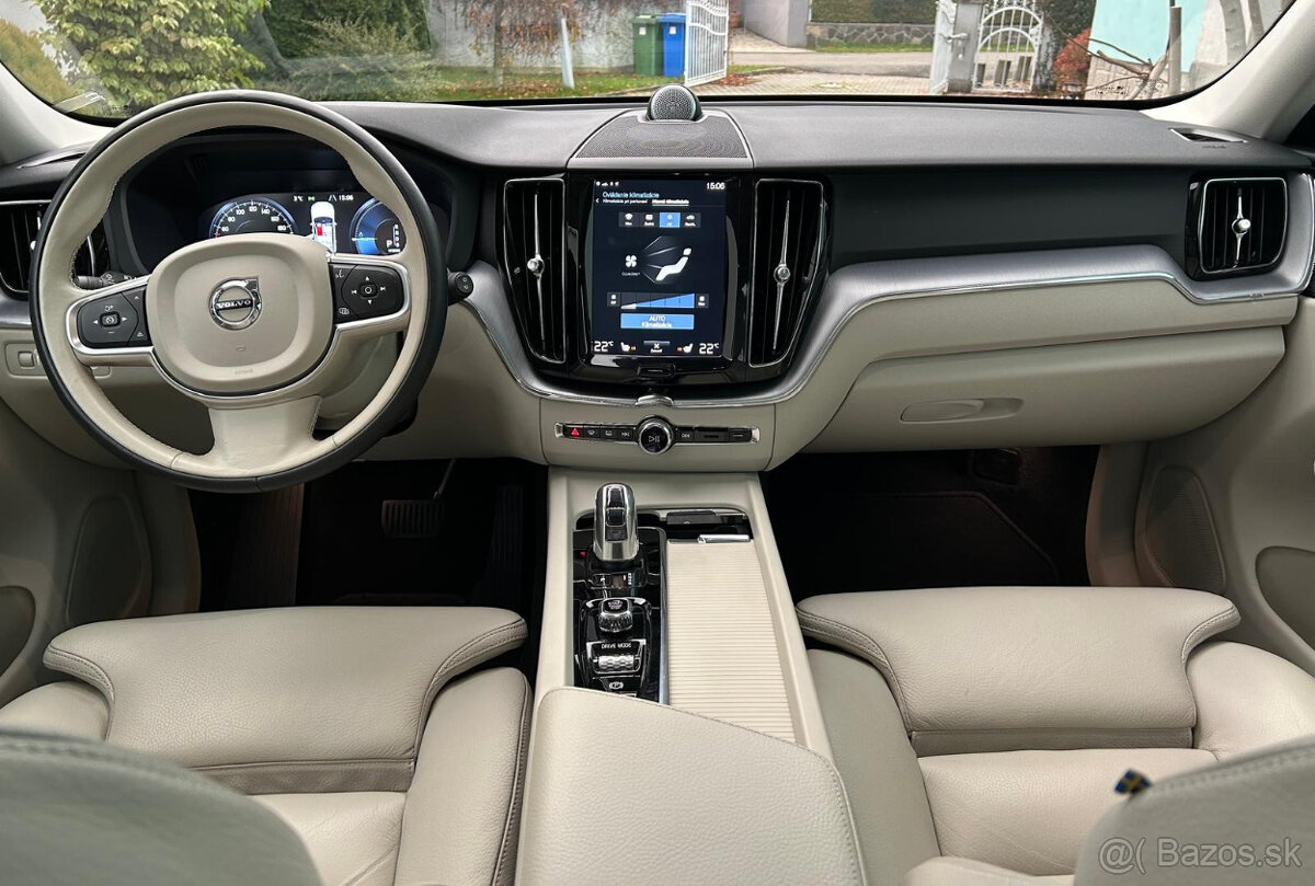 Volvo XC60 T8 Twin Engine eAWD A/T 223kW 303hp 8A FULL LED