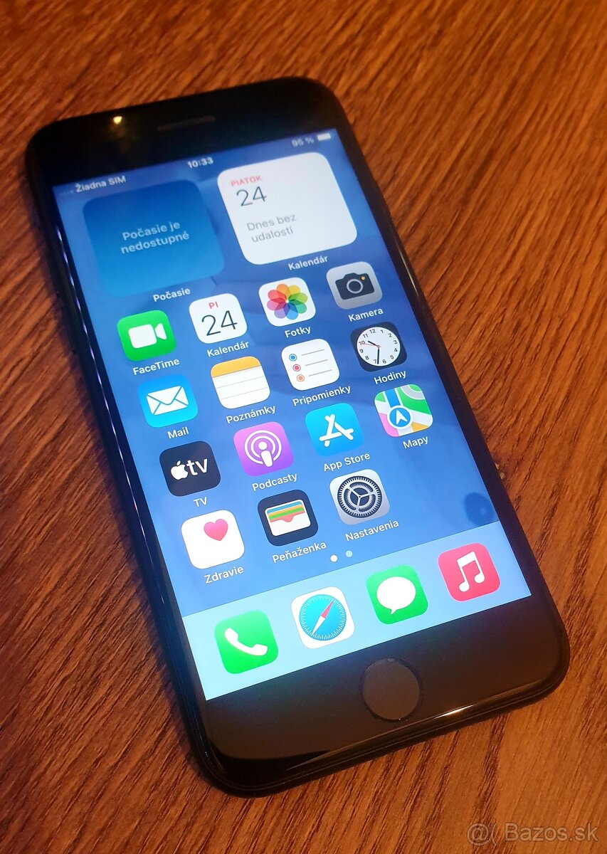 iPhone SE 2020 64 GB čierny pekný stav
