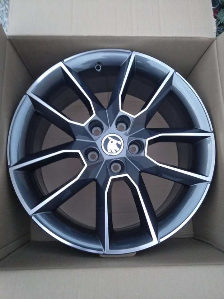 18" alu ŠKODA OCTAVIA RS GEMINI + zimné pneu.