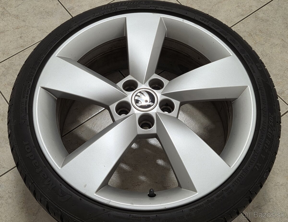r17 ŠKODA Fabia + pneu