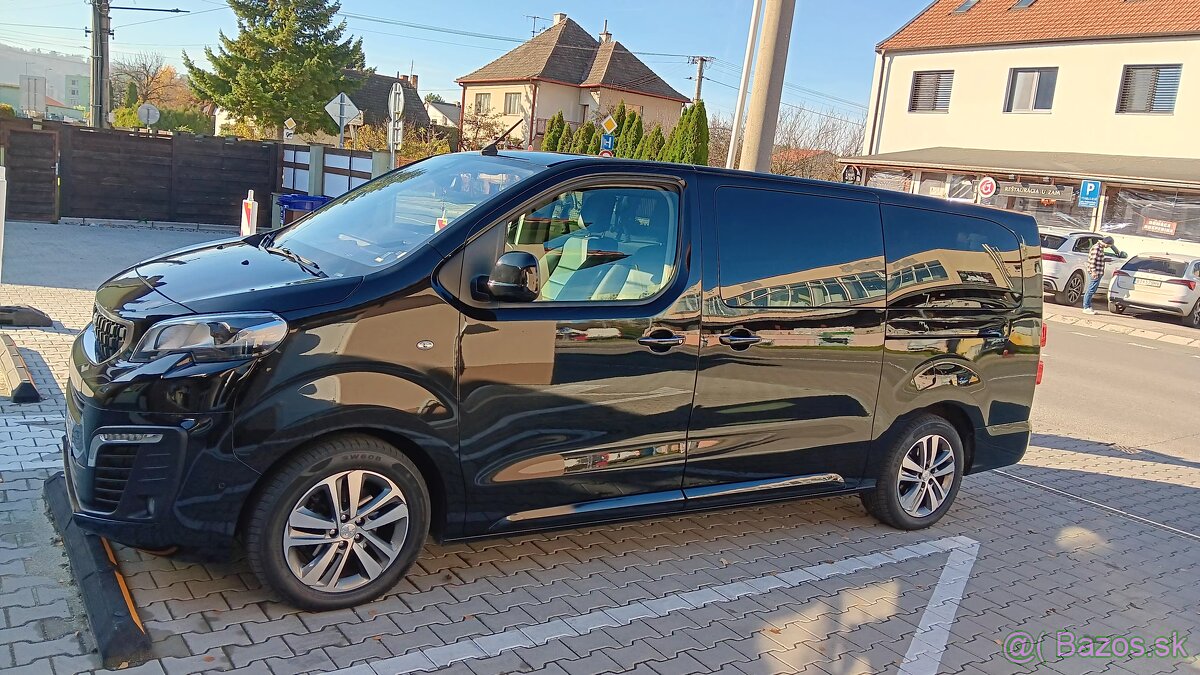 Peugeot traveller long 8miest kúp v SR