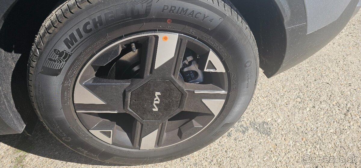 MICHELIN PRIMACY 4 215/65 R17 zosilnené 103 V, letne