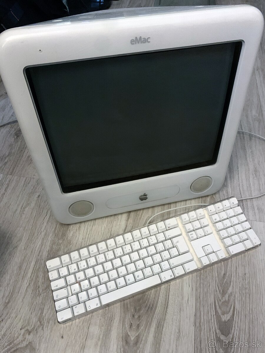 Apple eMac G4/1.25 Ghz