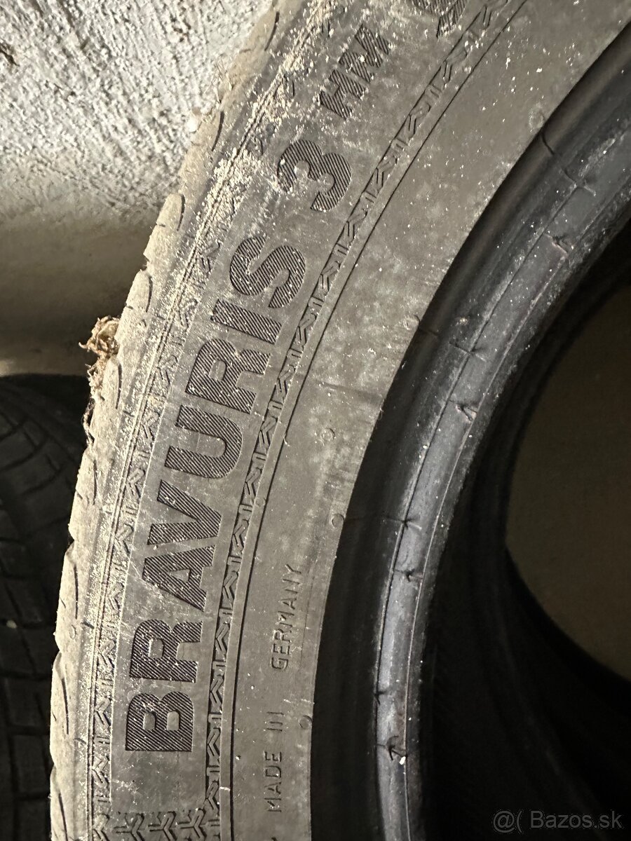 Barum bravuris 3 letne pneumatiky 215/50/17