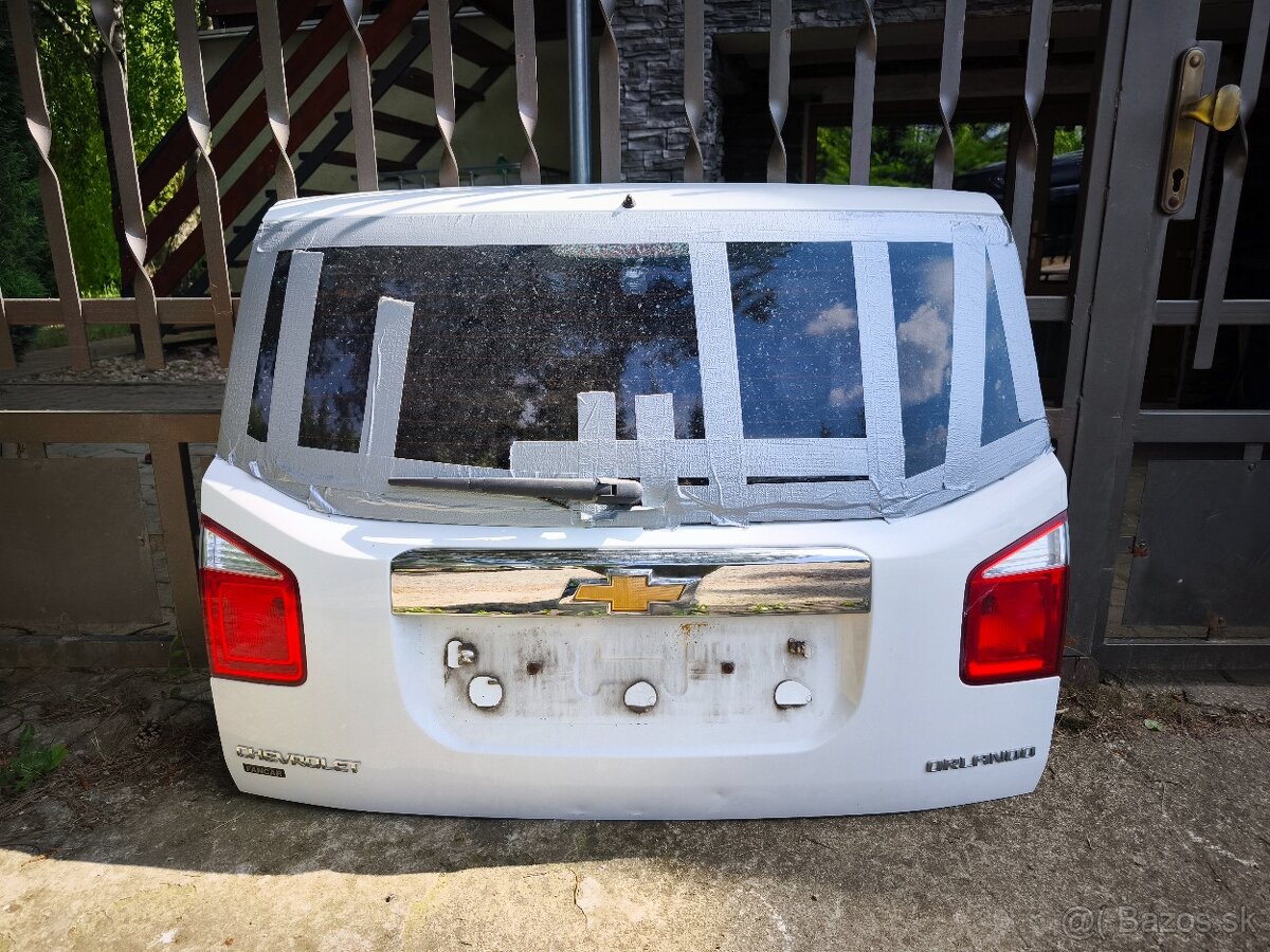 Chevrolet Orlando zadné dvere.