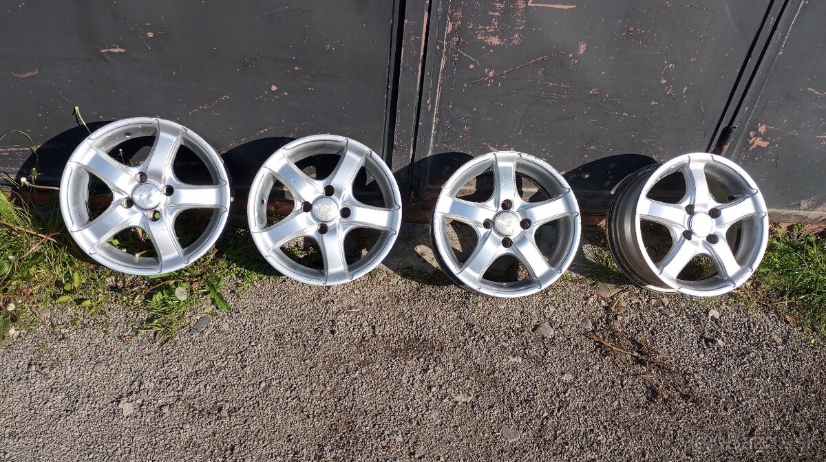 elektrony 4x100 r14