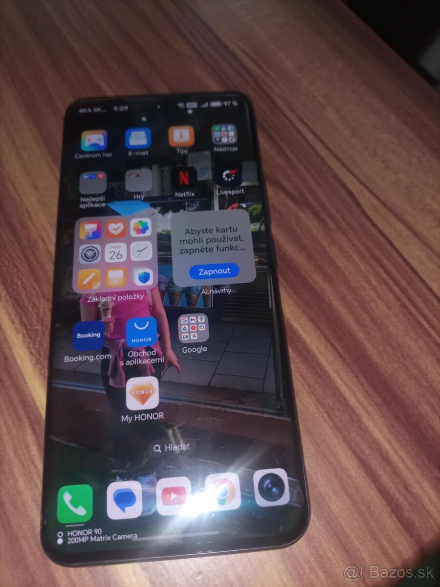Honor 90