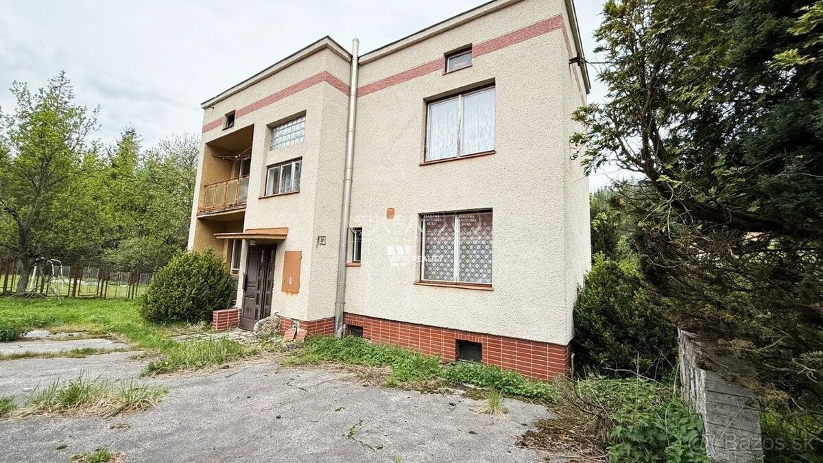 Rodinný dom pod lesom - Dlhá nad Kysucou (2137 m2)