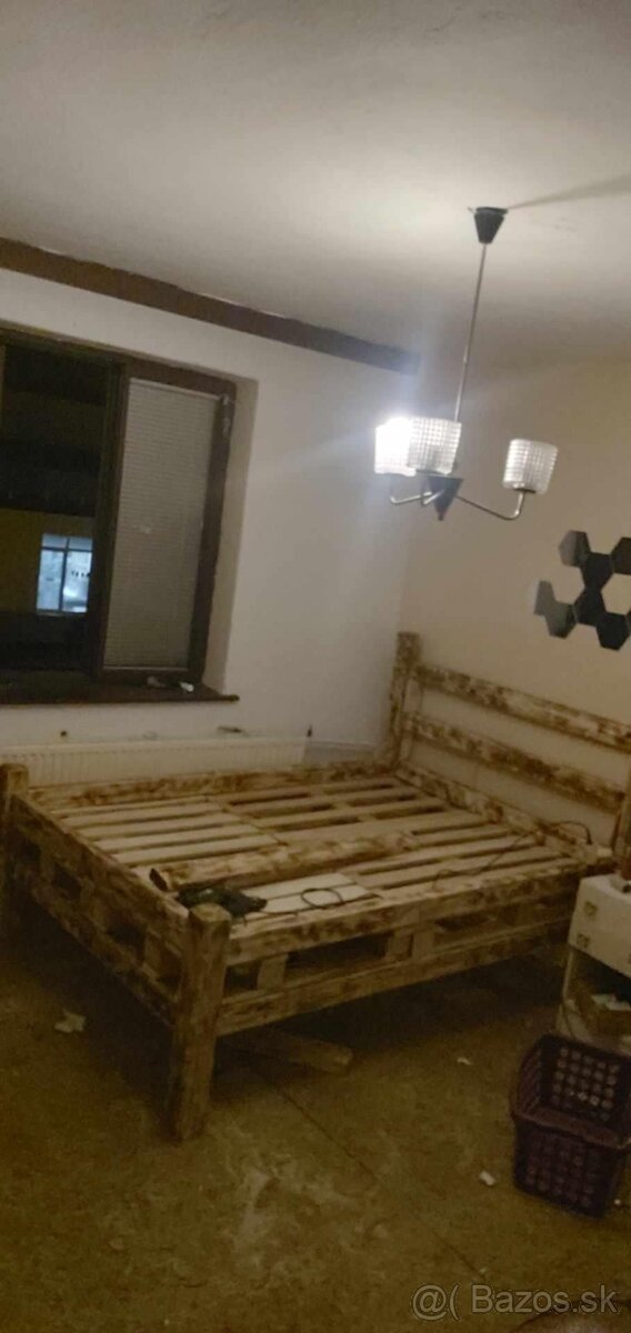 Manželská posteľ