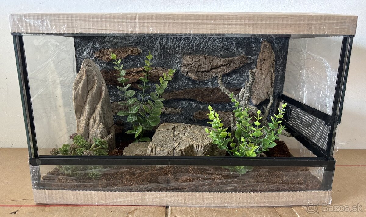 Zariadené terárium 50x30x30, 60x30x30 a 70x30x30