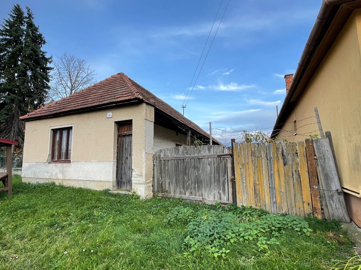 Na predaj pozemok v obci Výčapy Opatovce