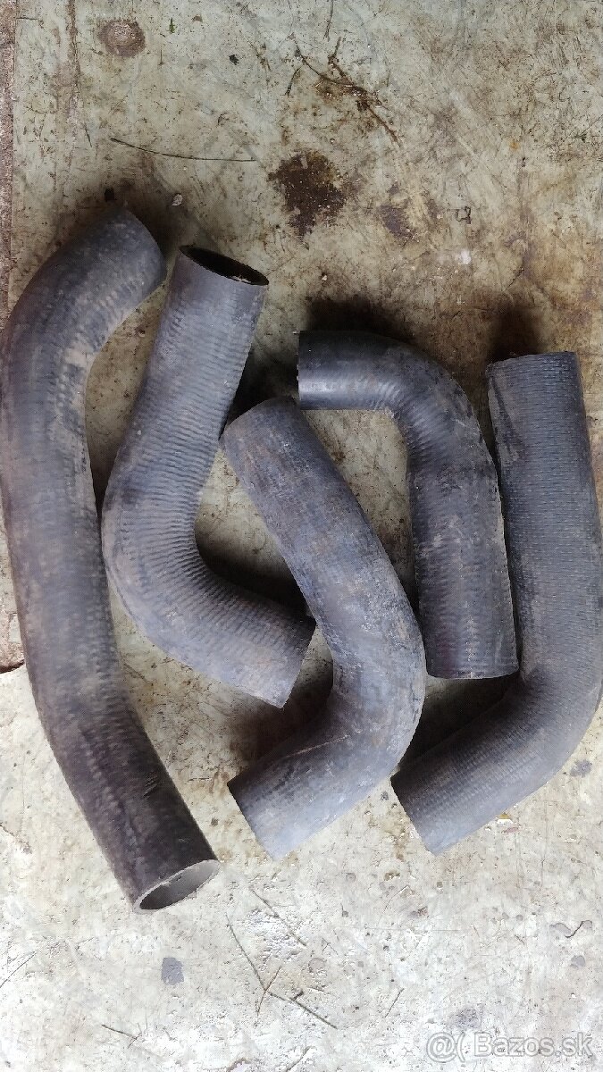 Gumené hadice - kolená