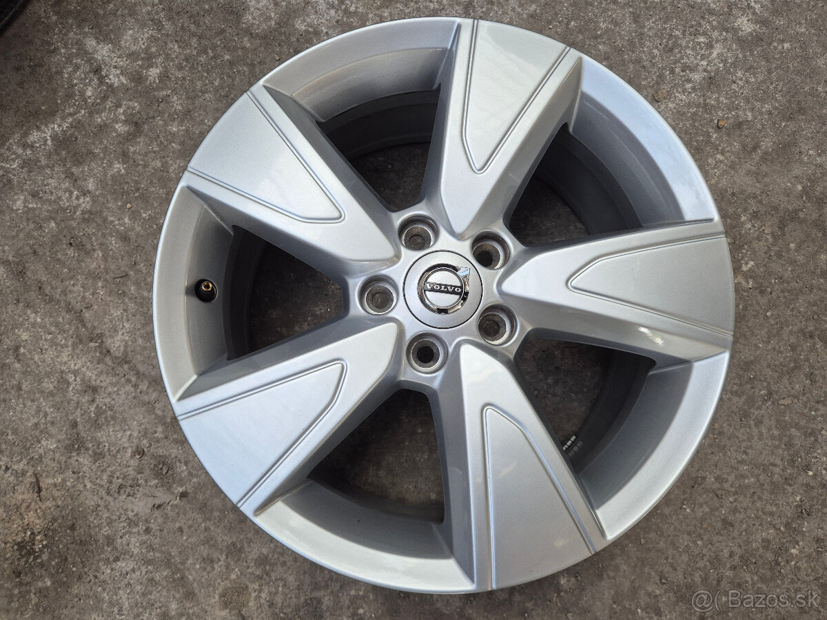 5x108 r17 ET50,5 x 7,5J elektróny originál VOLVO