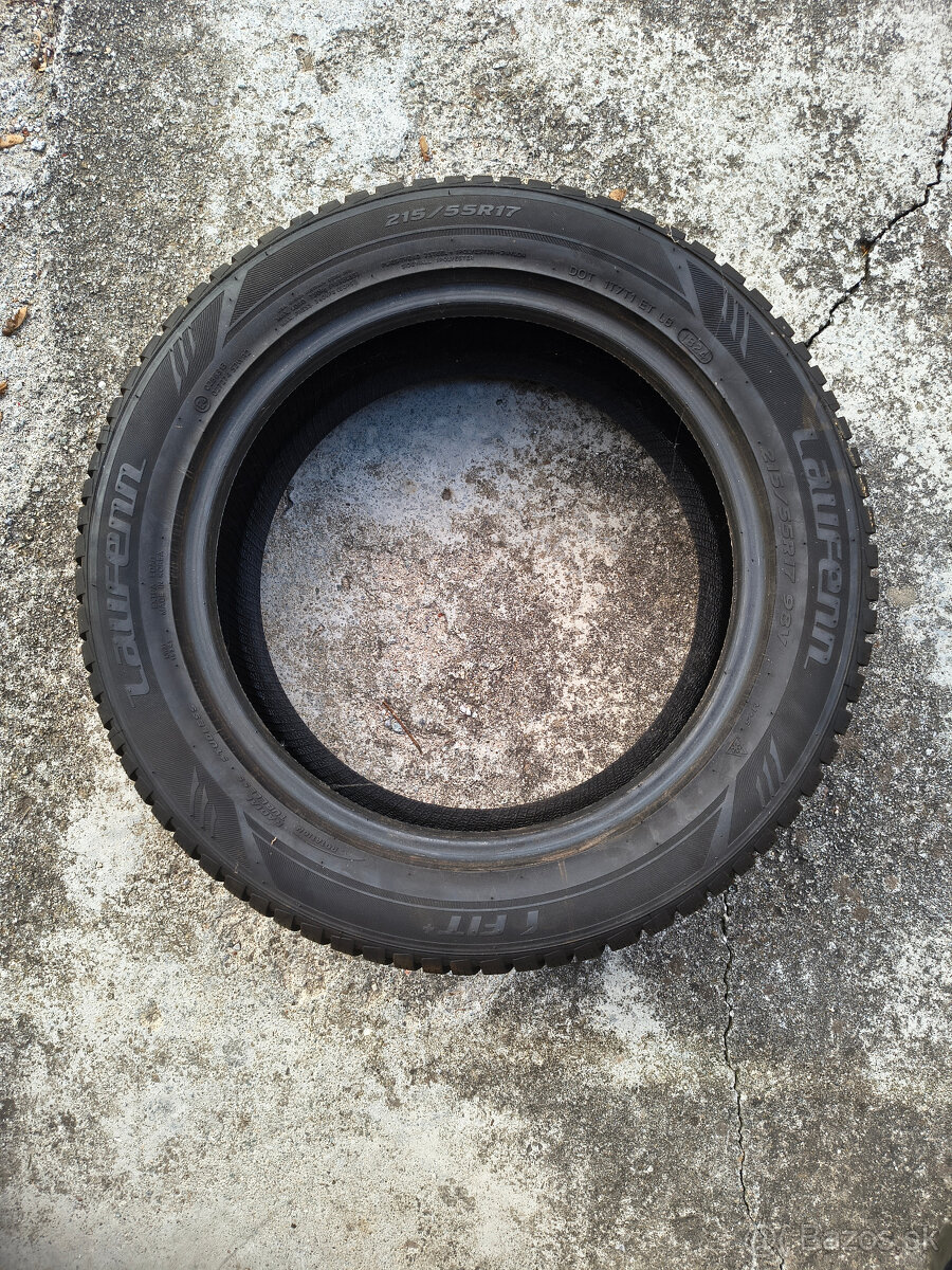 Predam zimne gumy Laufen 215/55R17 98V 2 kusy