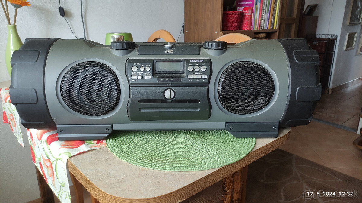 JVC RW NB10 - boombox